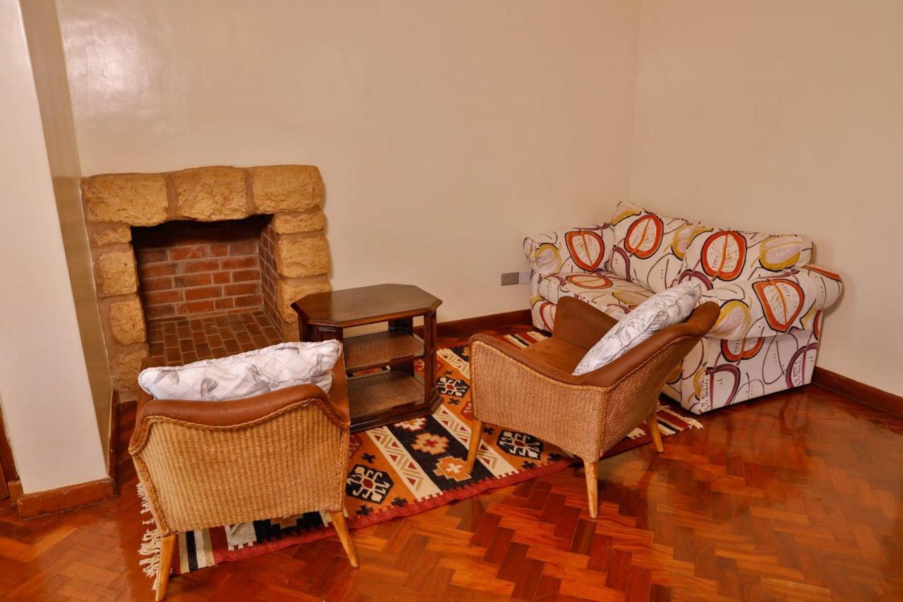 Отель Zereniti House Muyaka Экстерьер фото