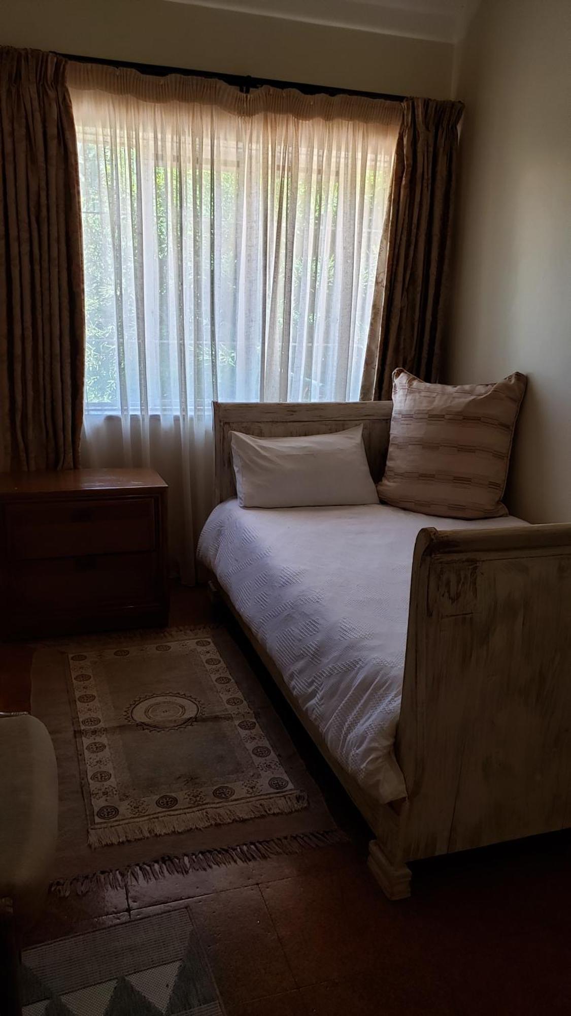 Отель Zereniti House Muyaka Экстерьер фото