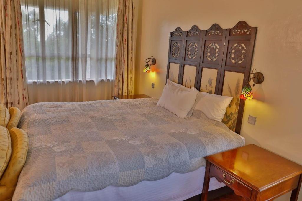 Отель Zereniti House Muyaka Экстерьер фото
