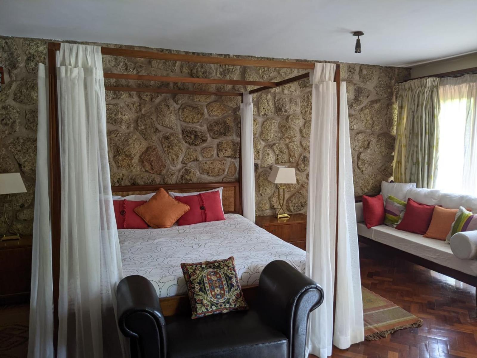 Отель Zereniti House Muyaka Экстерьер фото